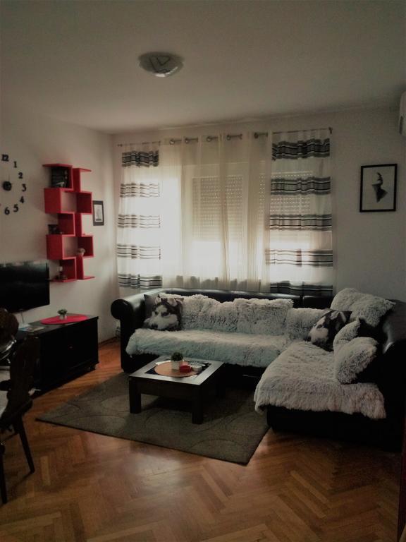 Apartment Tea Цетинє Екстер'єр фото