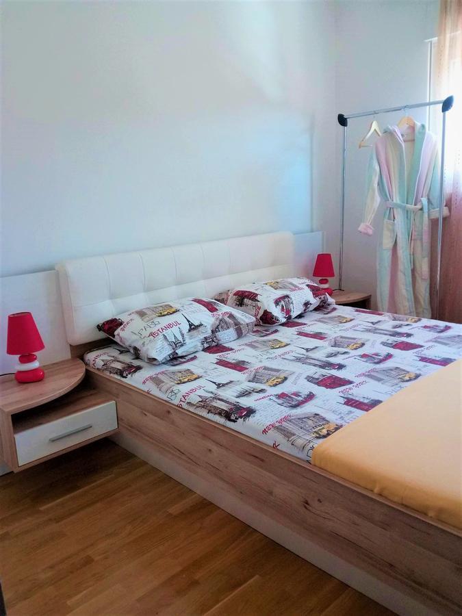 Apartment Tea Цетинє Екстер'єр фото