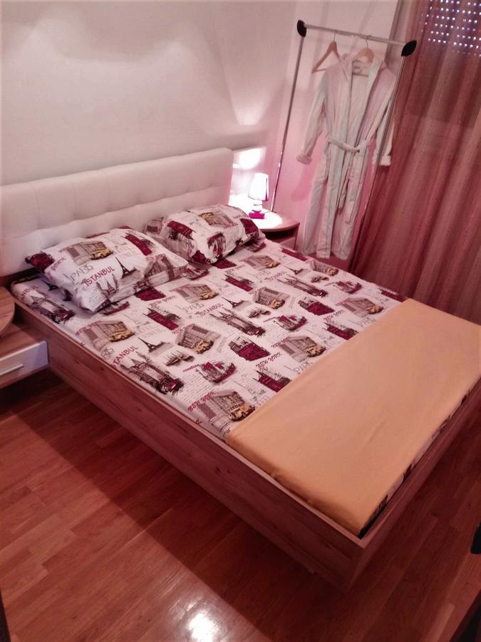Apartment Tea Цетинє Екстер'єр фото
