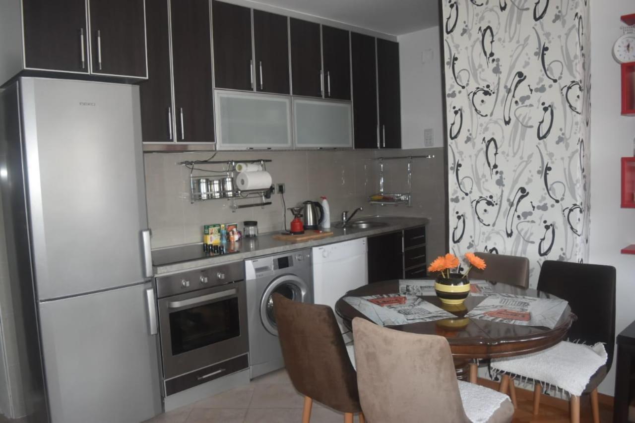 Apartment Tea Цетинє Екстер'єр фото